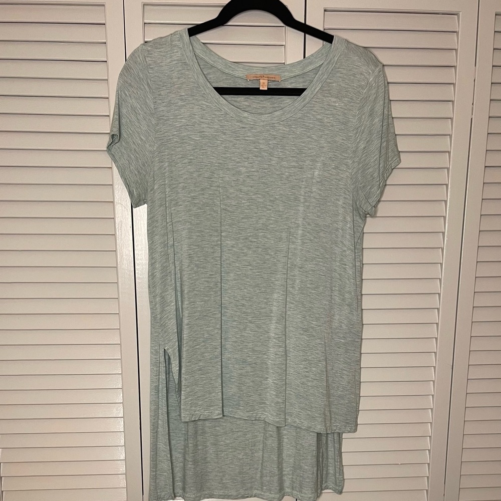 Gibson Latimer Green High Low T-shirt